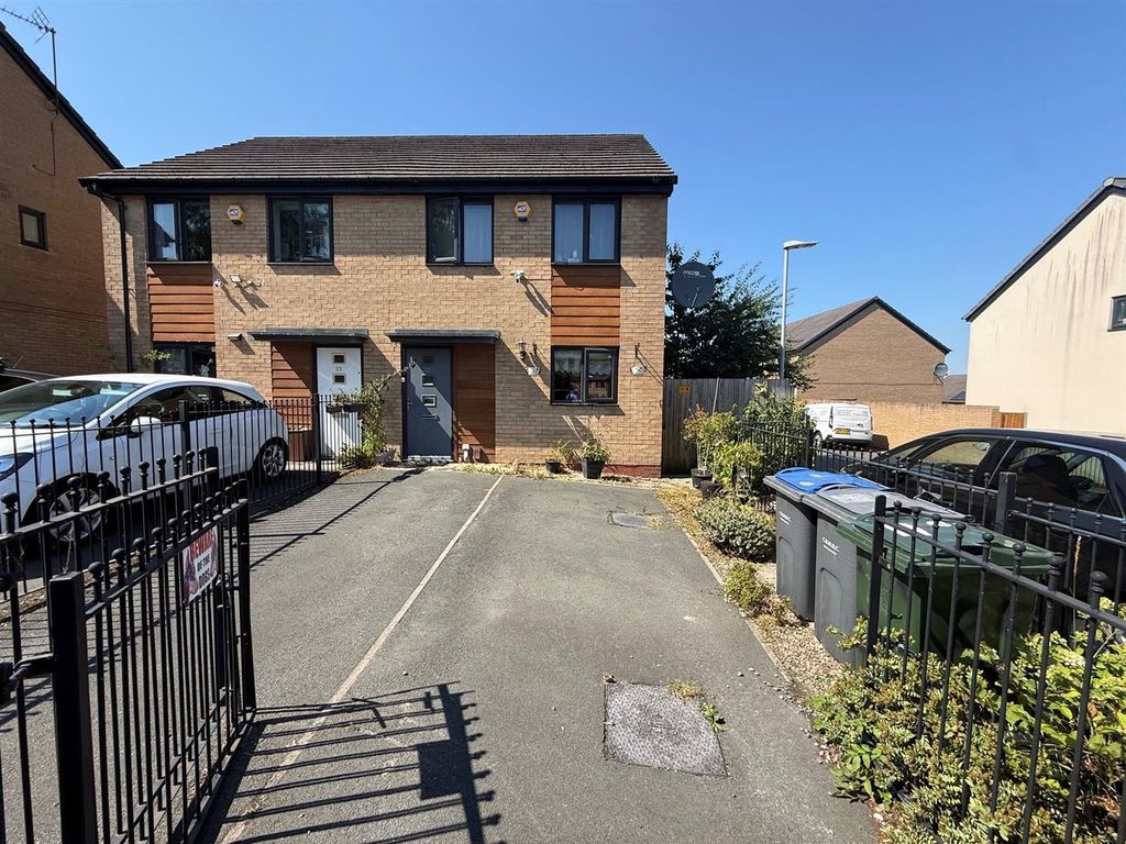 Property photo 1 of 14