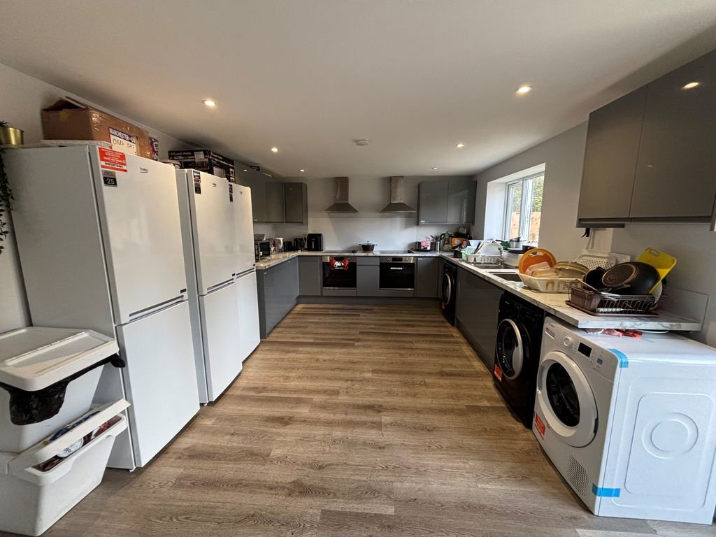 Property photo 2 of 3 Kitchen