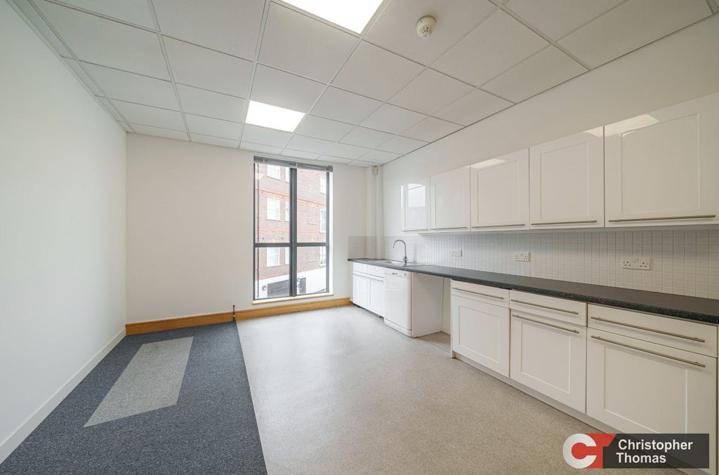 Property photo 3 of 10 338d919421c84Aa49F04215838d309De.Jpg