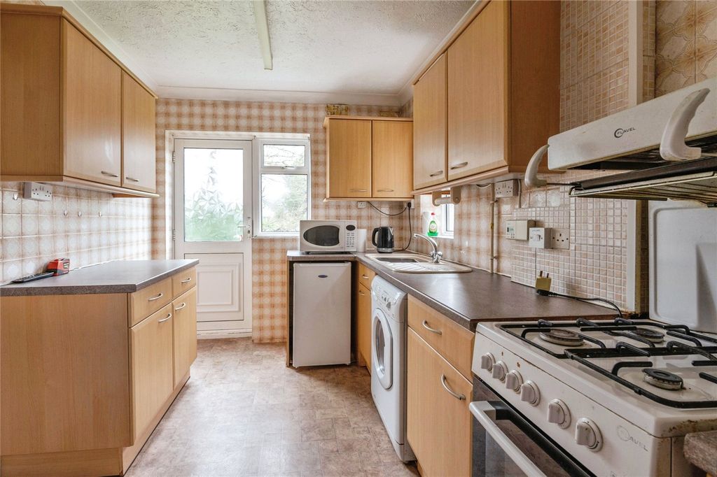 Property photo 1 of 21 Kitchen