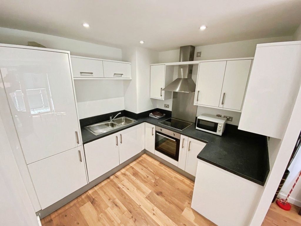 Property photo 3 of 16 Internal