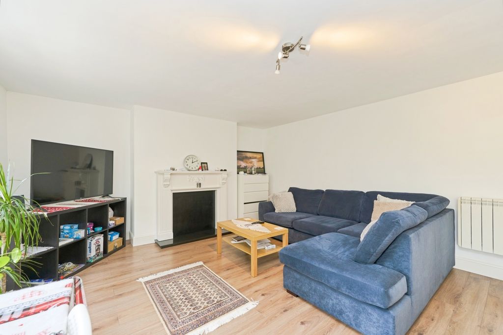 Property photo 3 of 16 Photo