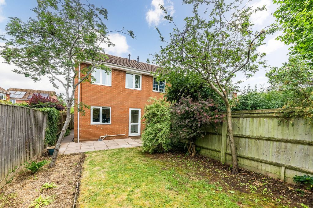 Property photo 2 of 19