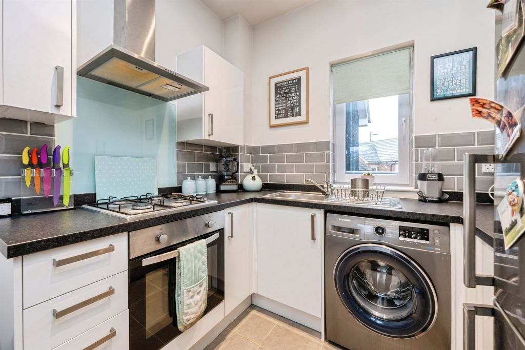 Property photo 3 of 16