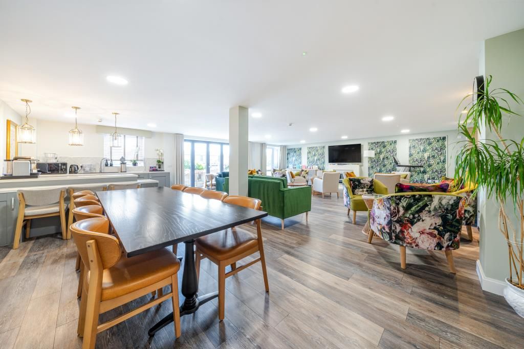 Property photo 3 of 16 Communal Area
