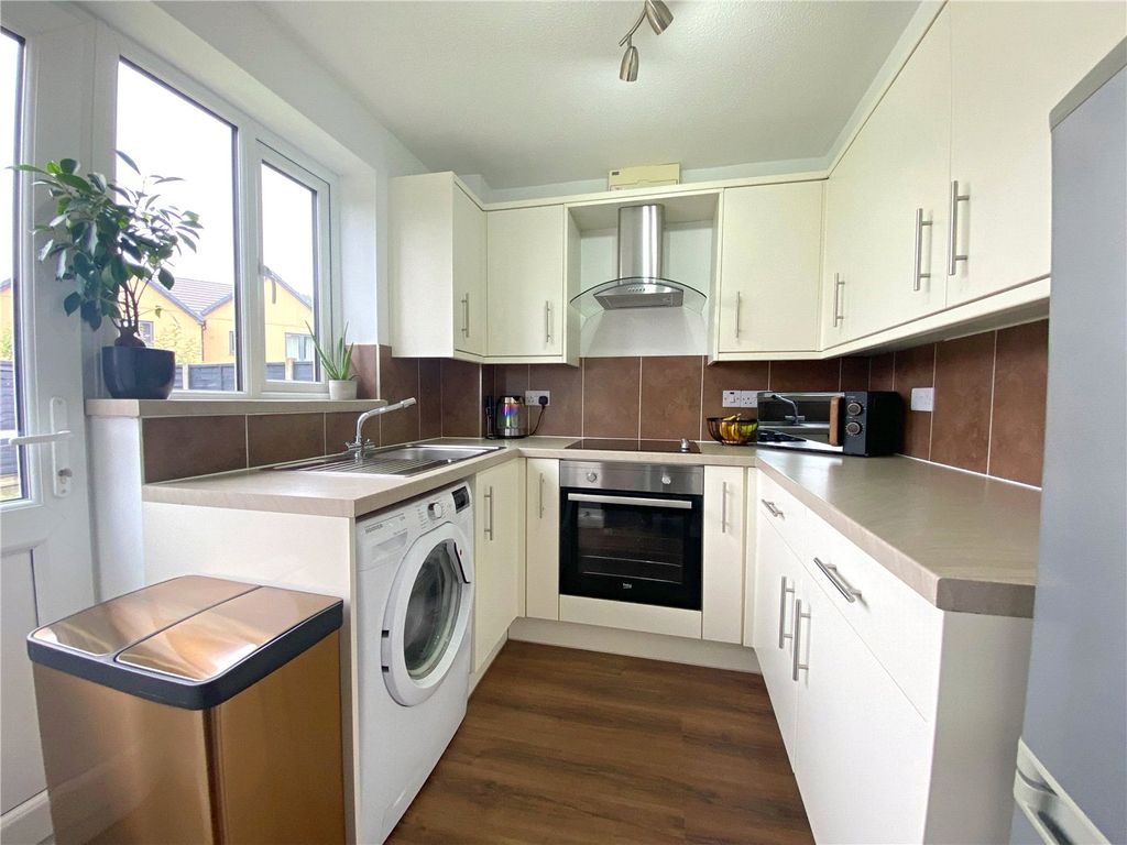 Property photo 3 of 9 Picture No. 11