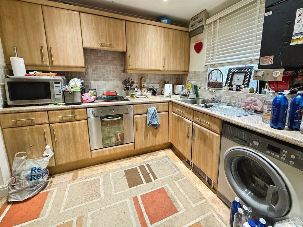 Property photo 3 of 13 Kitchen