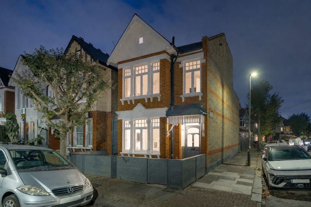 Property photo 1 of 25