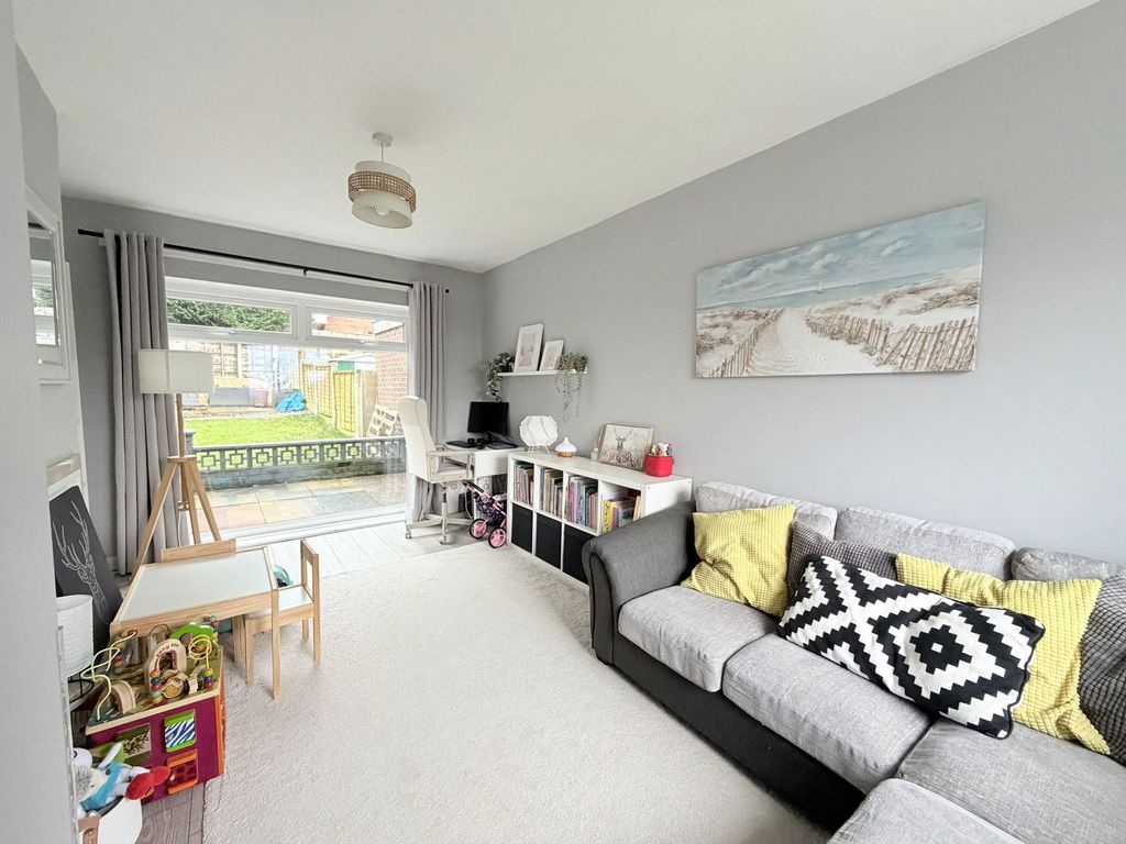 Property photo 3 of 23