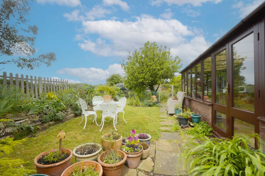 Property photo 3 of 25