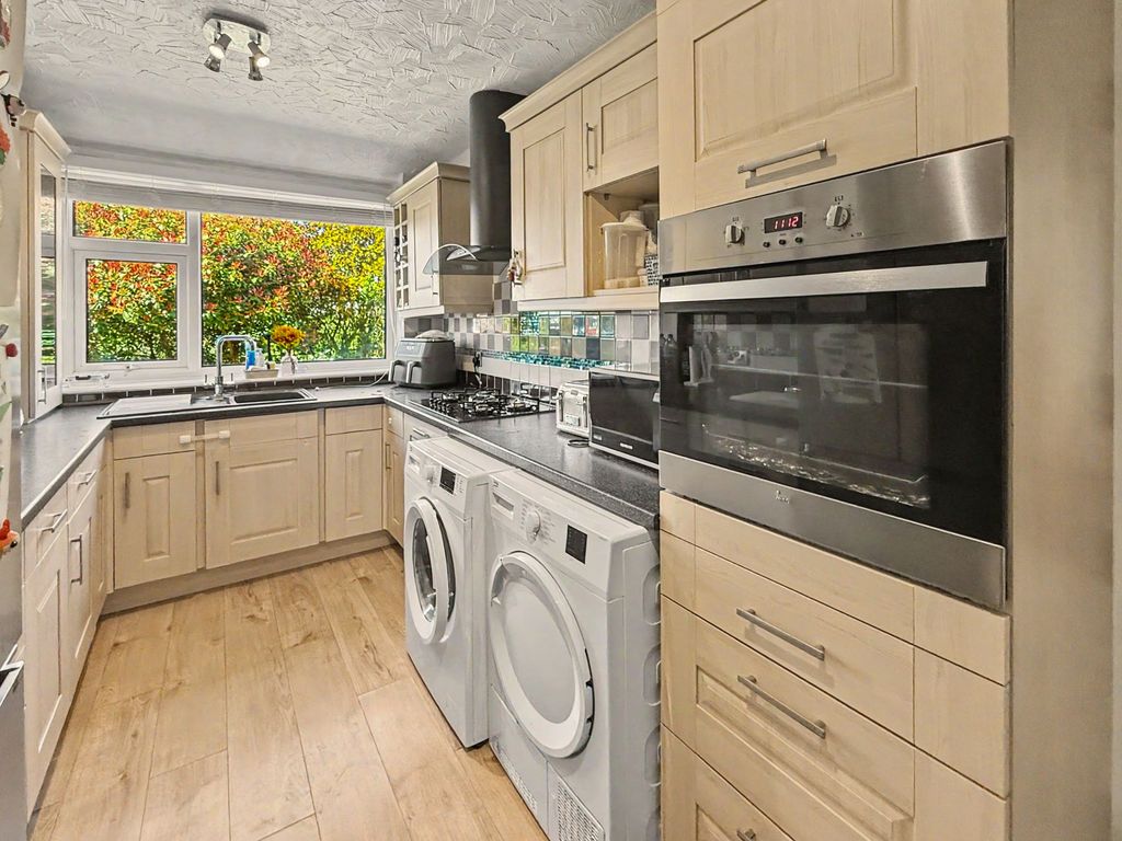 Property photo 3 of 22