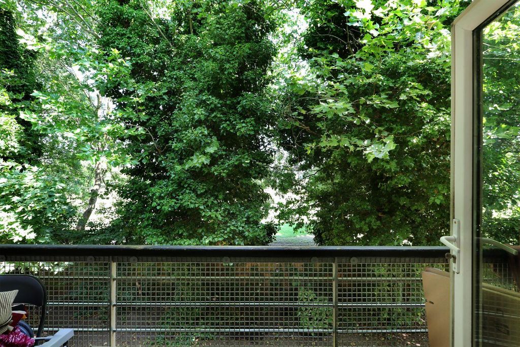Property photo 2 of 11 9P4Tfvrq.Jpeg