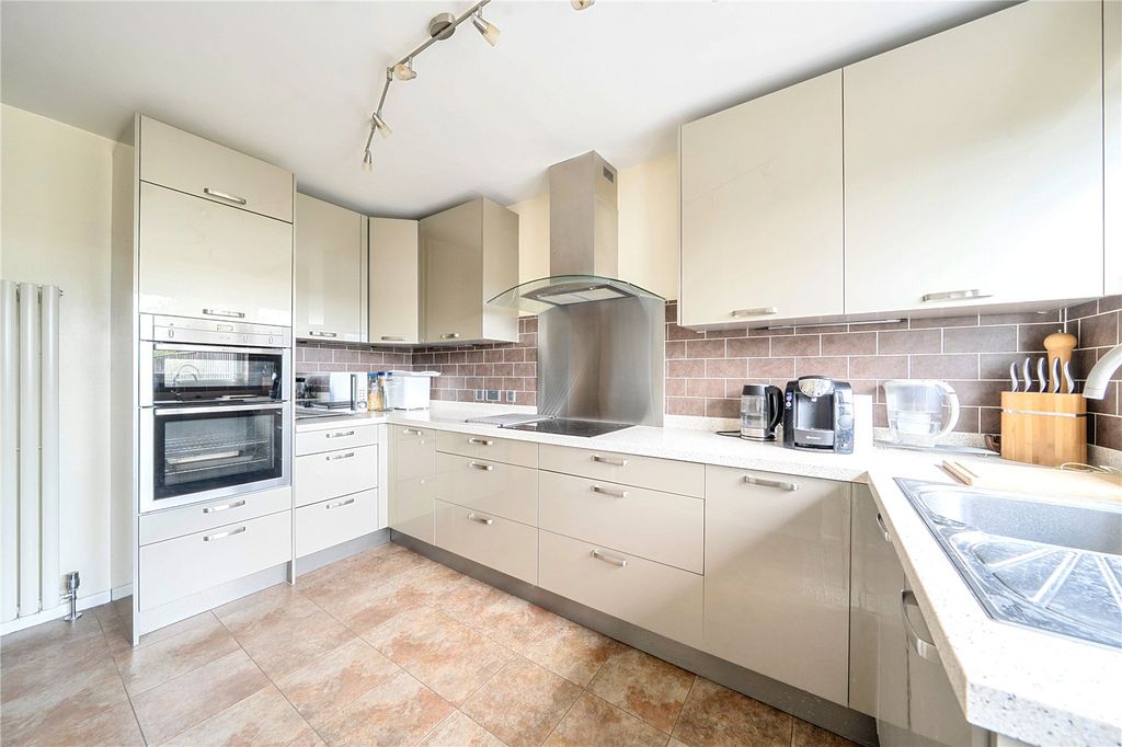 Property photo 2 of 13 Picture No. 05