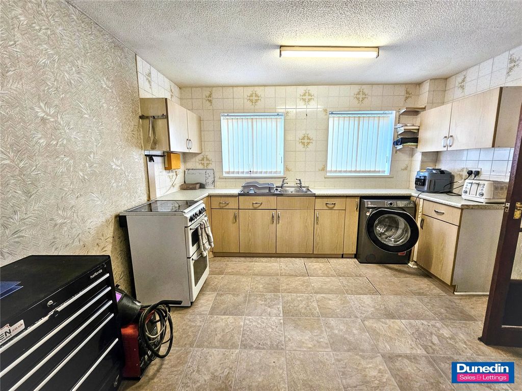 Property photo 3 of 16 Picture No. 07