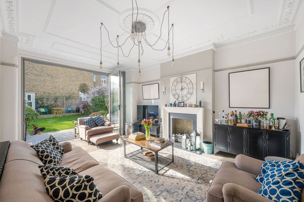 Property photo 1 of 55