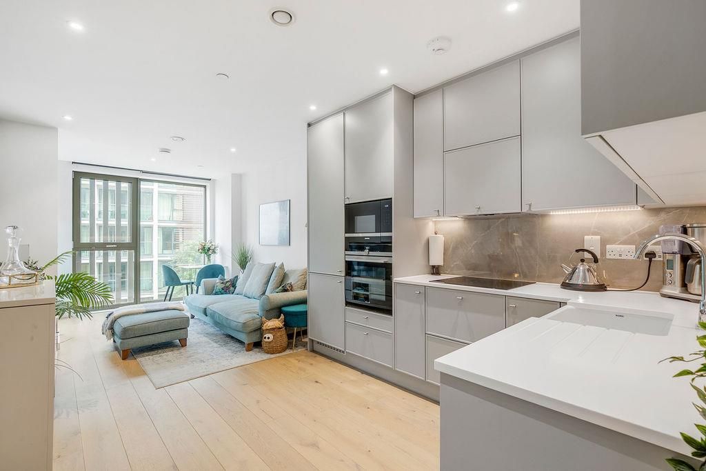 Property photo 2 of 11 Bowerybuilding404-5.Jpg