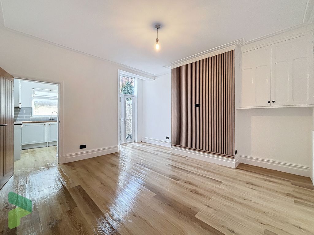 Property photo 3 of 23 Living Room/Dining Room