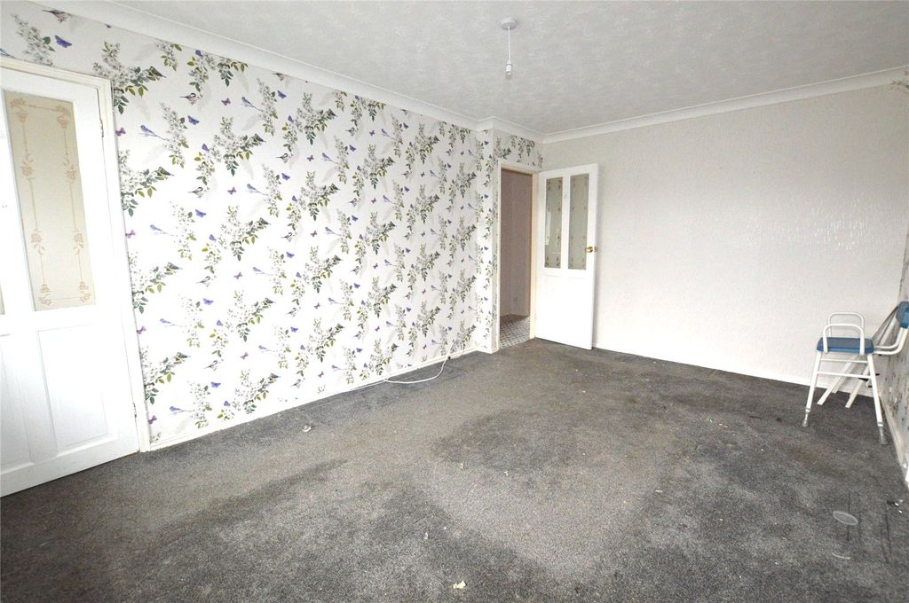 Property photo 3 of 9 Picture No. 12