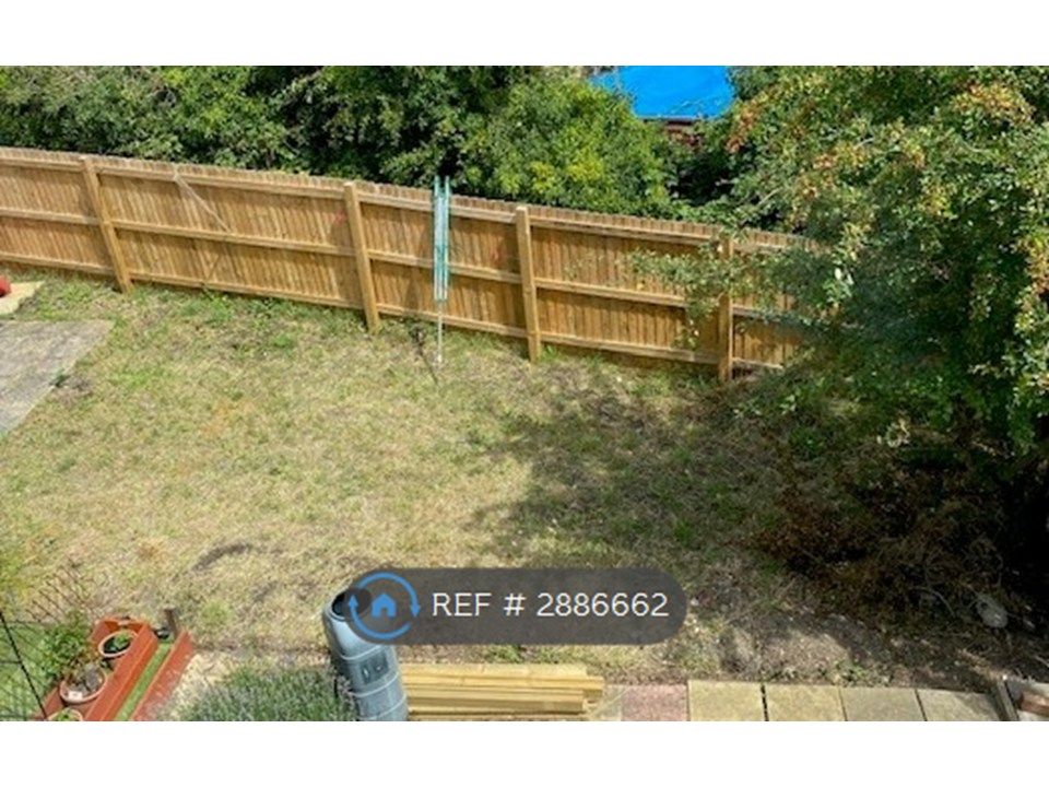 Property photo 2 of 6 Garden