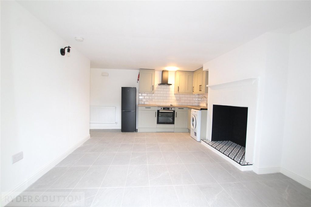 Property photo 2 of 15 Openplan