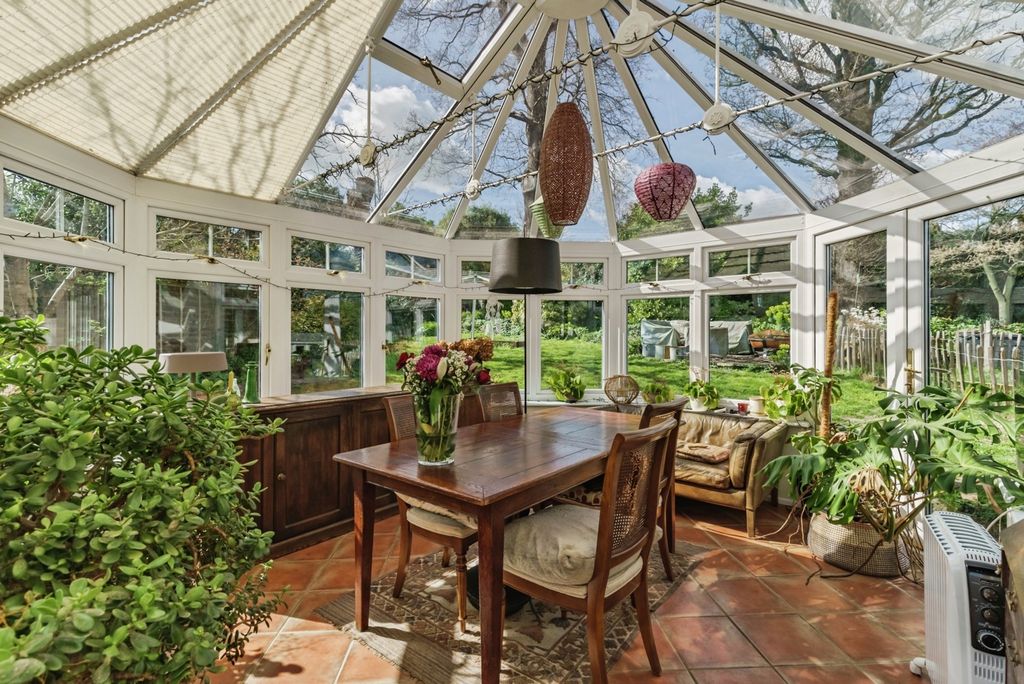 Property photo 3 of 18 Pbox-Img.Jpg