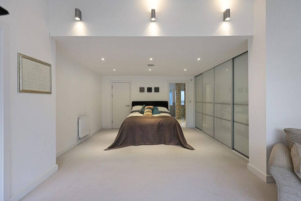 Additional image 5 of 5 bed detached house for saleCoppice Avenue, Great Shelford CB22