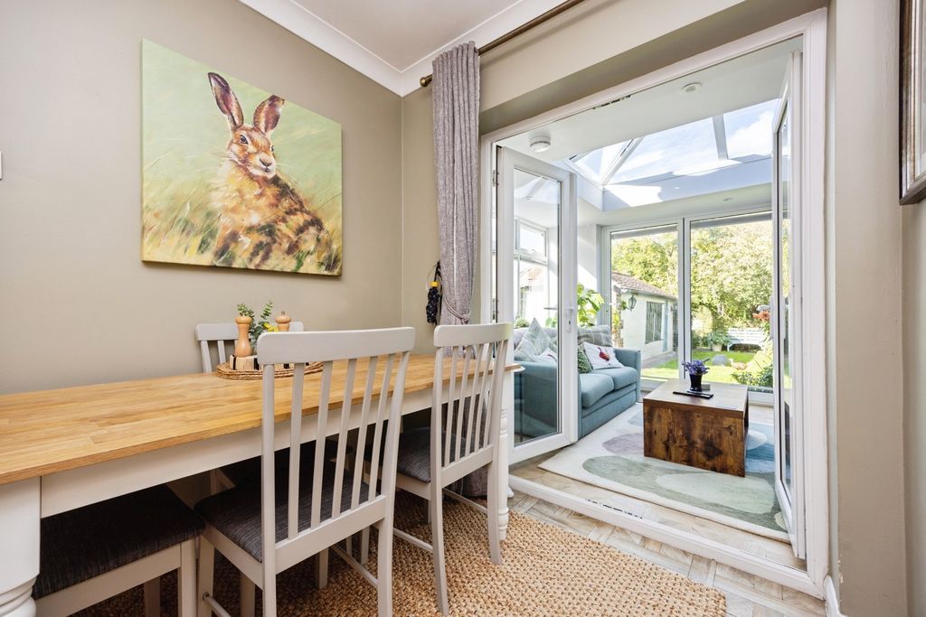 Property photo 3 of 17 Photo