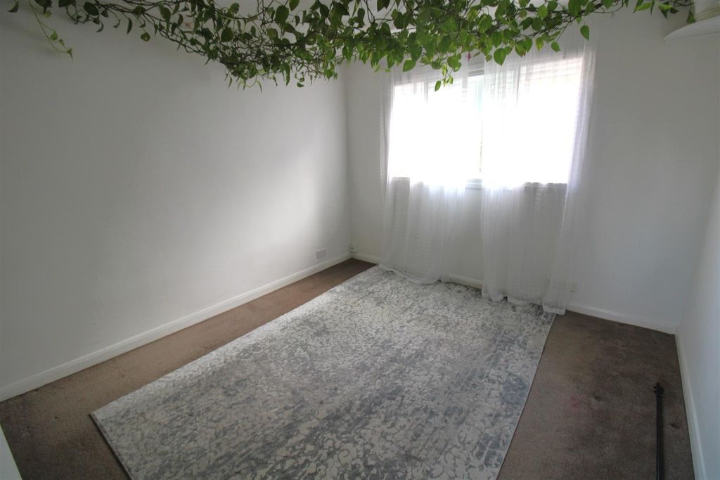 Property photo 3 of 7 2