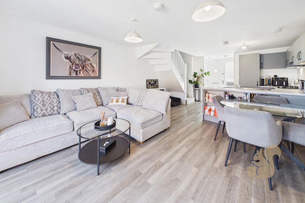 Property photo 3 of 14 Living Area