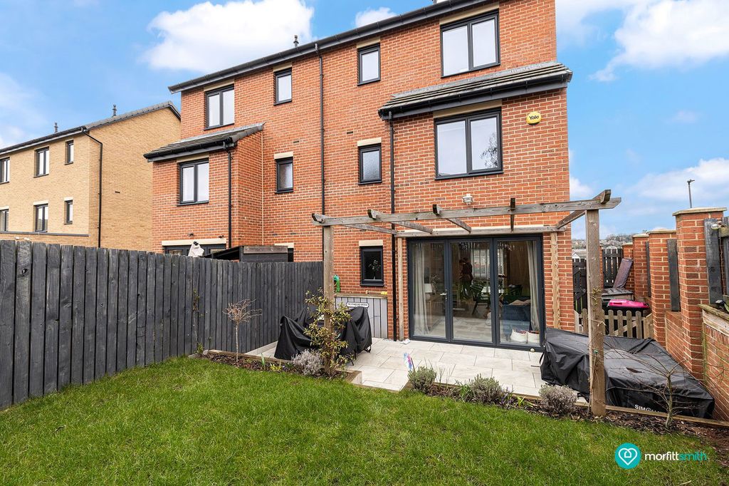 Property photo 1 of 25