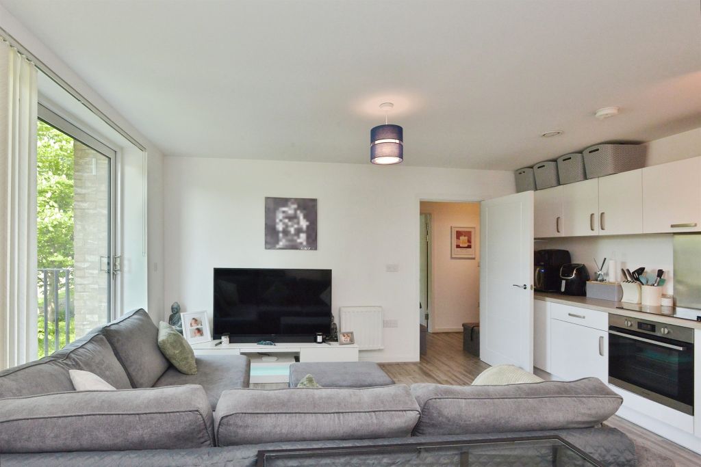Property photo 2 of 17