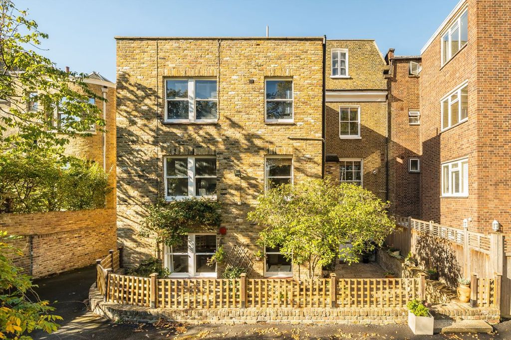Property photo 1 of 7