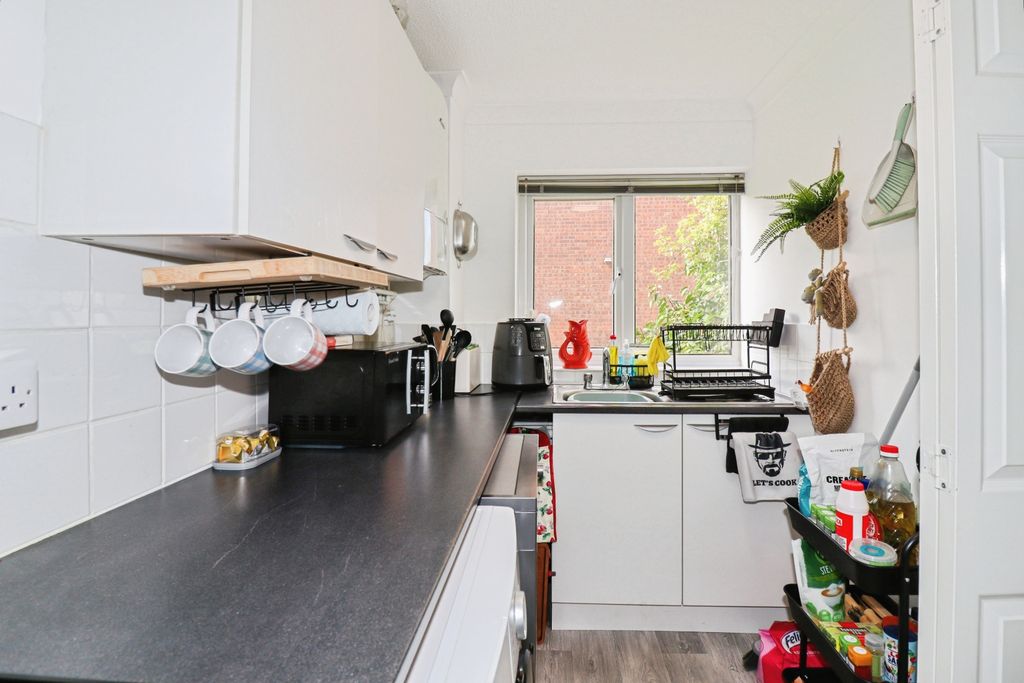 Additional image 8 of 1 bed flat for saleGainsborough Drive, Halesworth IP19