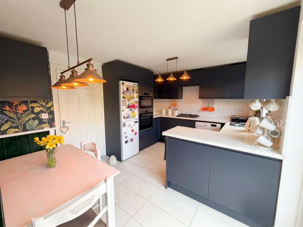 Property photo 3 of 13 Kitchen/Diner