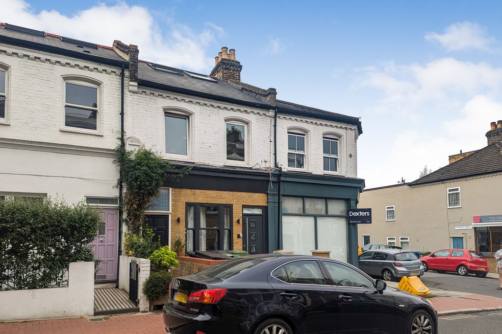 Property photo 2 of 3 Ground Floor Flat, 7 North Cross Road, East Dulwich, London Se22 9Et