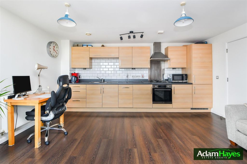 Property photo 3 of 9 Dsc_9780.Jpg