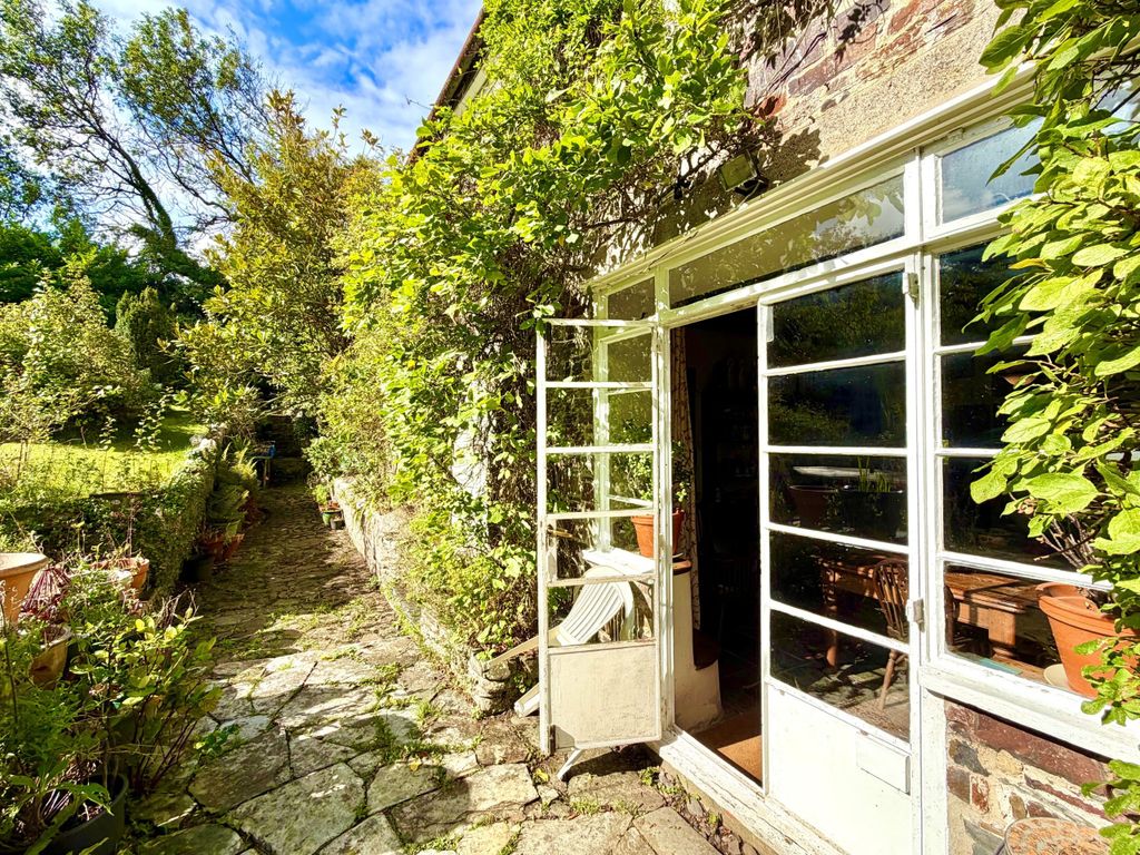 Property photo 3 of 21 Terrace Aspect