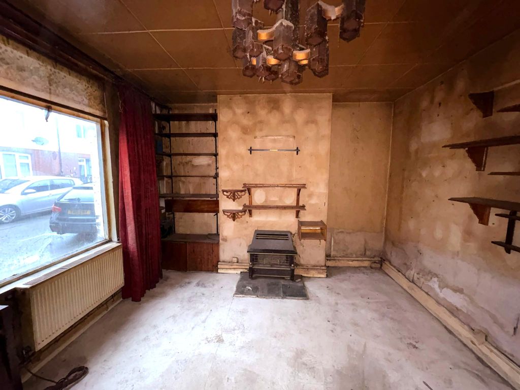 Property photo 2 of 17