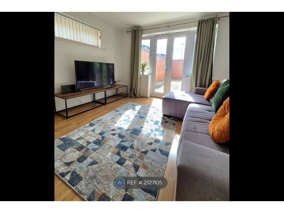 Property photo 2 of 11