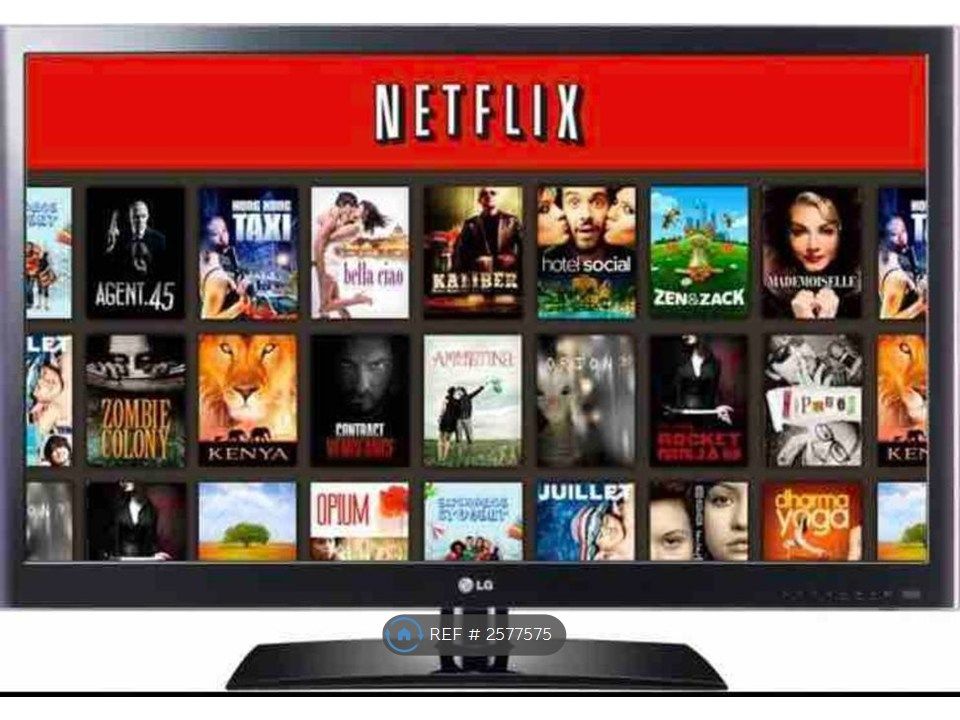 Property photo 2 of 12 Entertainment Smart Tv + Play Station + Fast Wifi