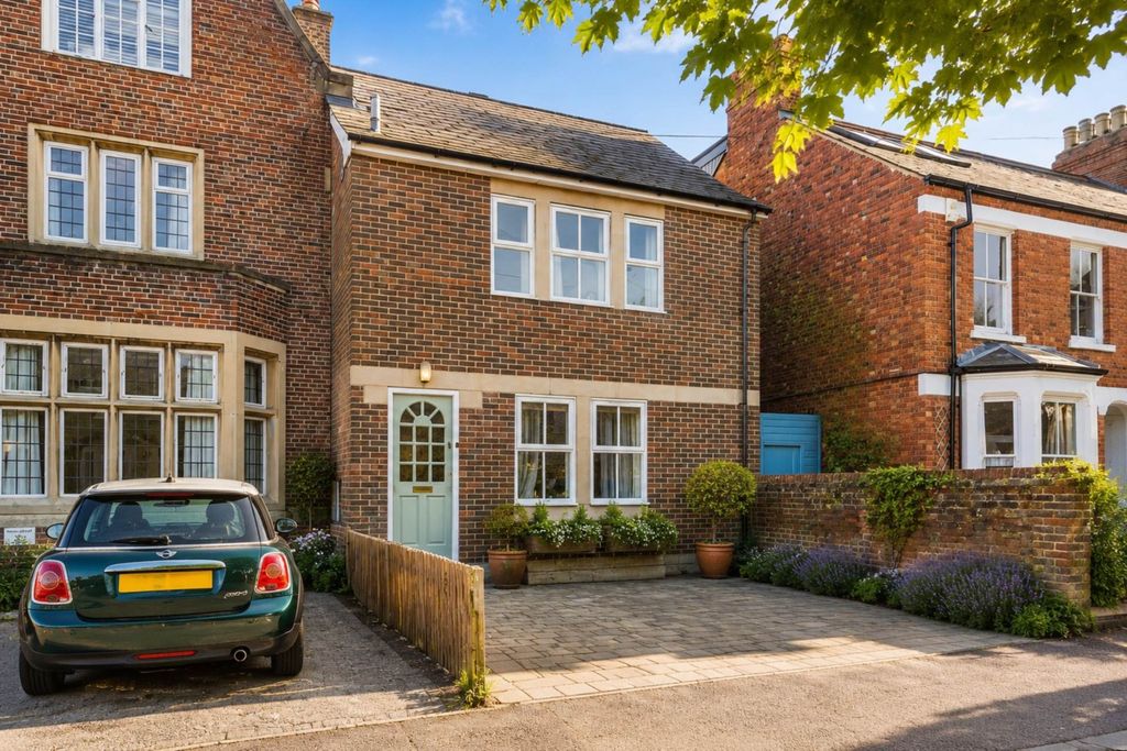 Property photo 2 of 12