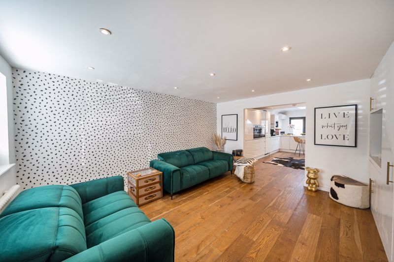 Property photo 2 of 15 Photo 13