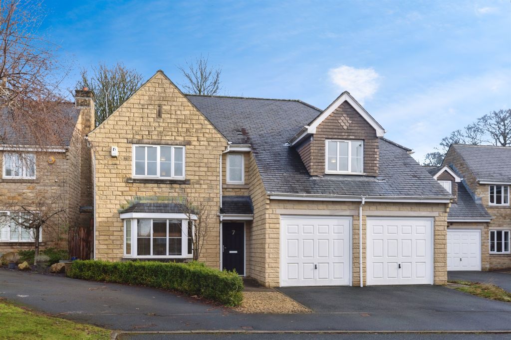 Property photo 1 of 17