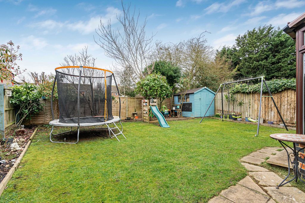 Additional image 4 of 4 bed detached house for saleMay Tree Close, Bicester OX26