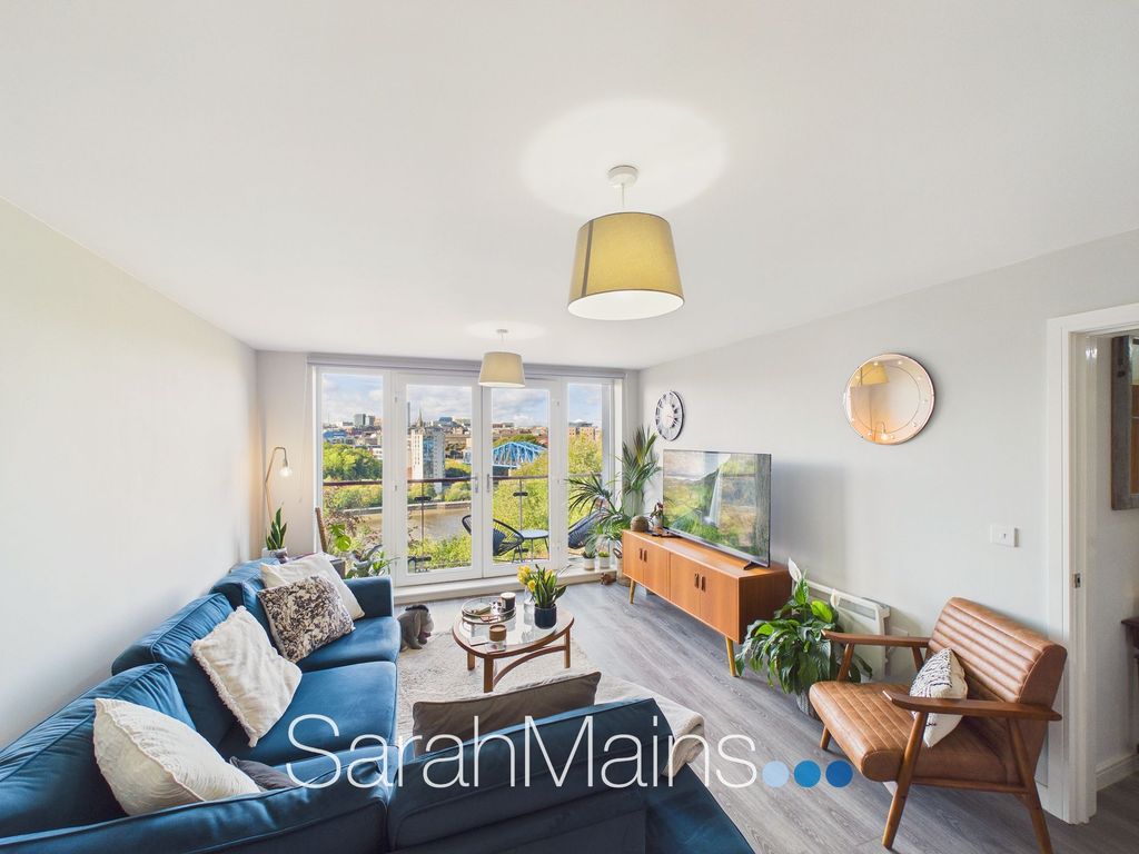 Property photo 1 of 13 Living Area