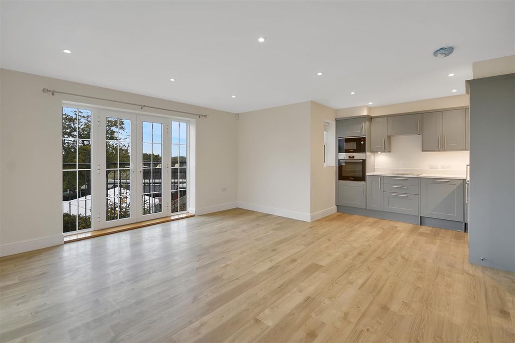 Property photo 2 of 11 Dsc_2906.Jpg