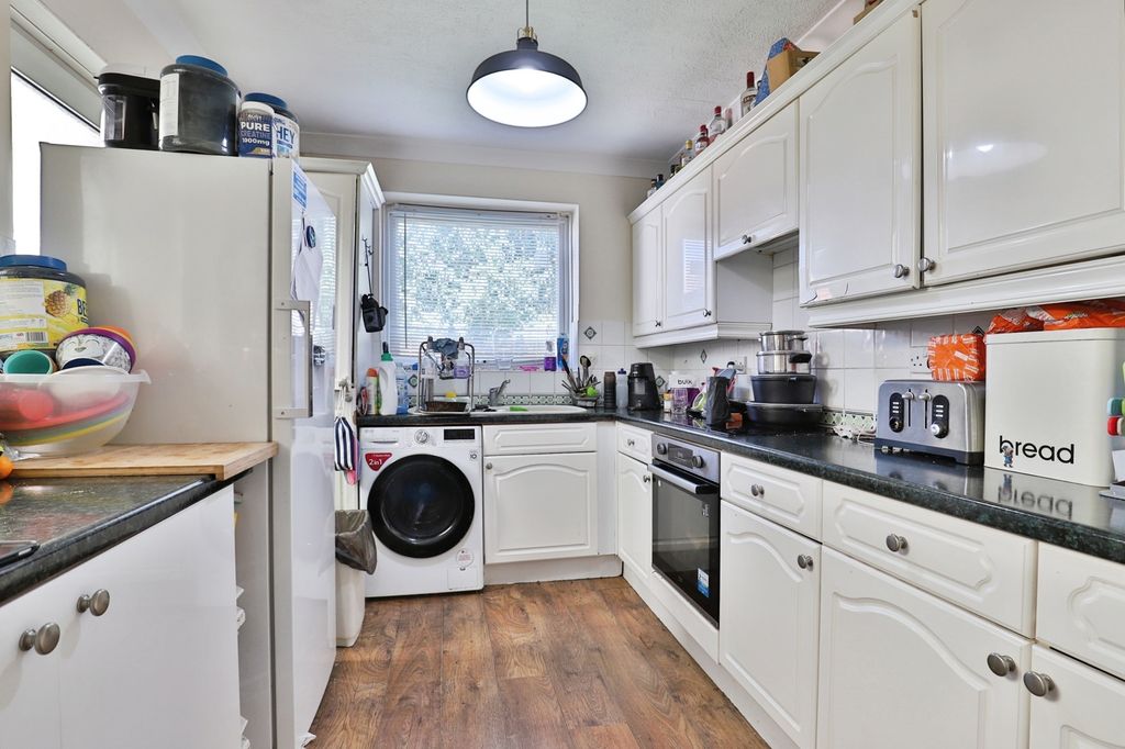 Property photo 3 of 17 Photo