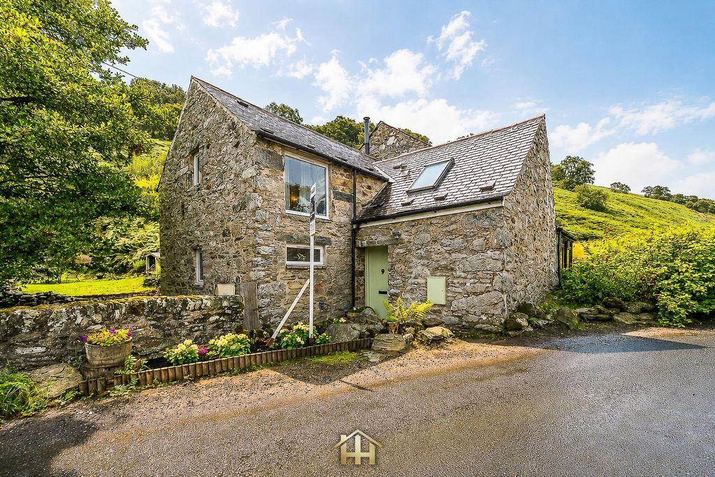 Property photo 1 of 26 Mill Cottage Kirriemuir Dd8 5Jt 020926 Edit (15 Of