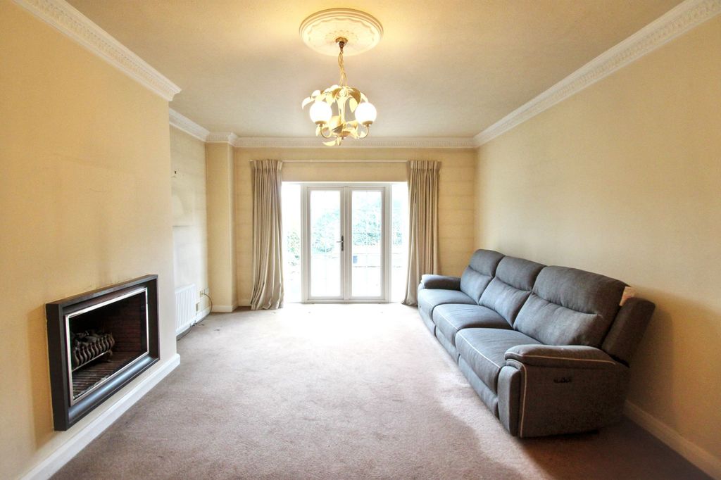 Property photo 3 of 29