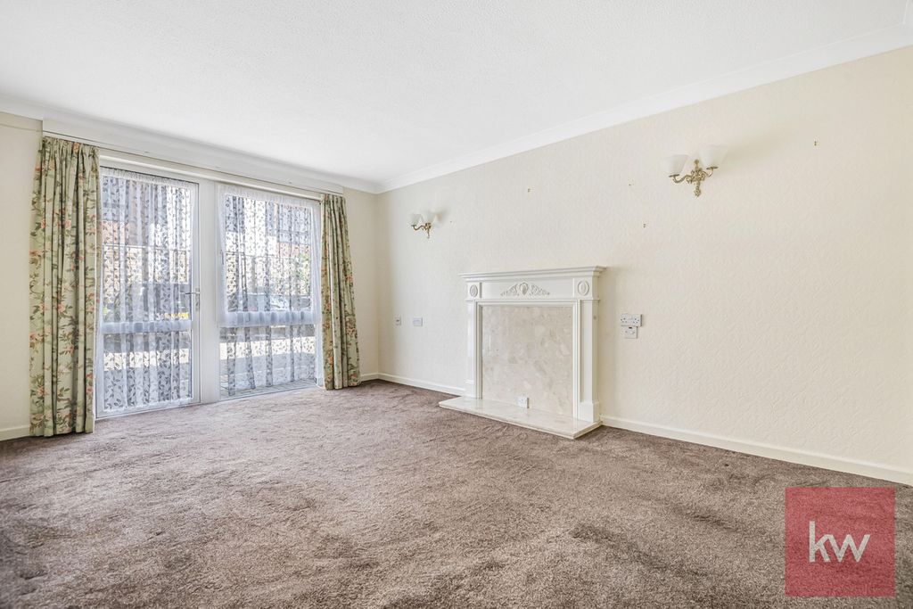 Property photo 3 of 23